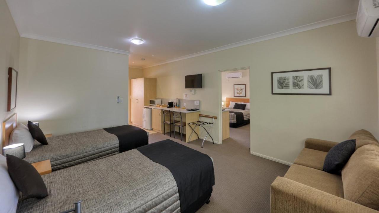 Country Roads Motor Inn Goondiwindi Ngoại thất bức ảnh